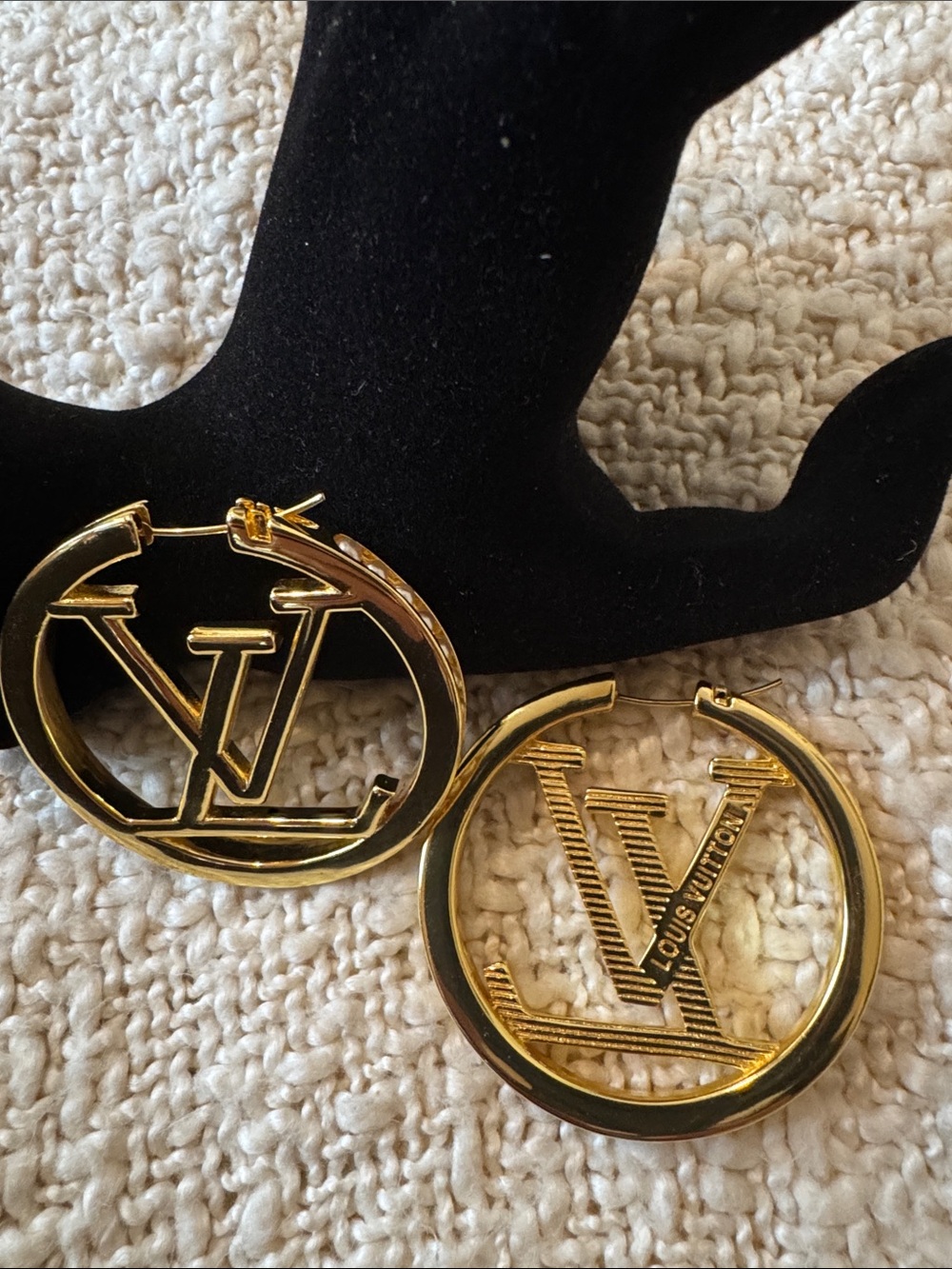 LV Initials Gold & Pearl Accent Hoop Earrings - Picture 5 of 8